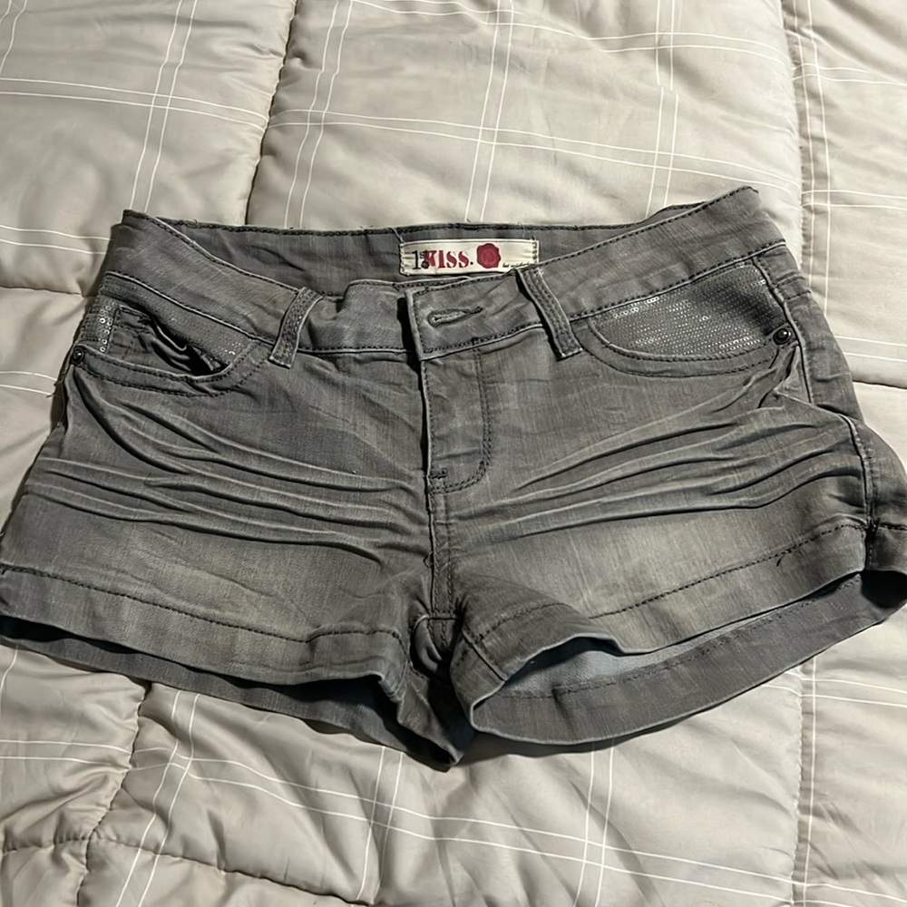 Gray Jean shirts with sequins pockets